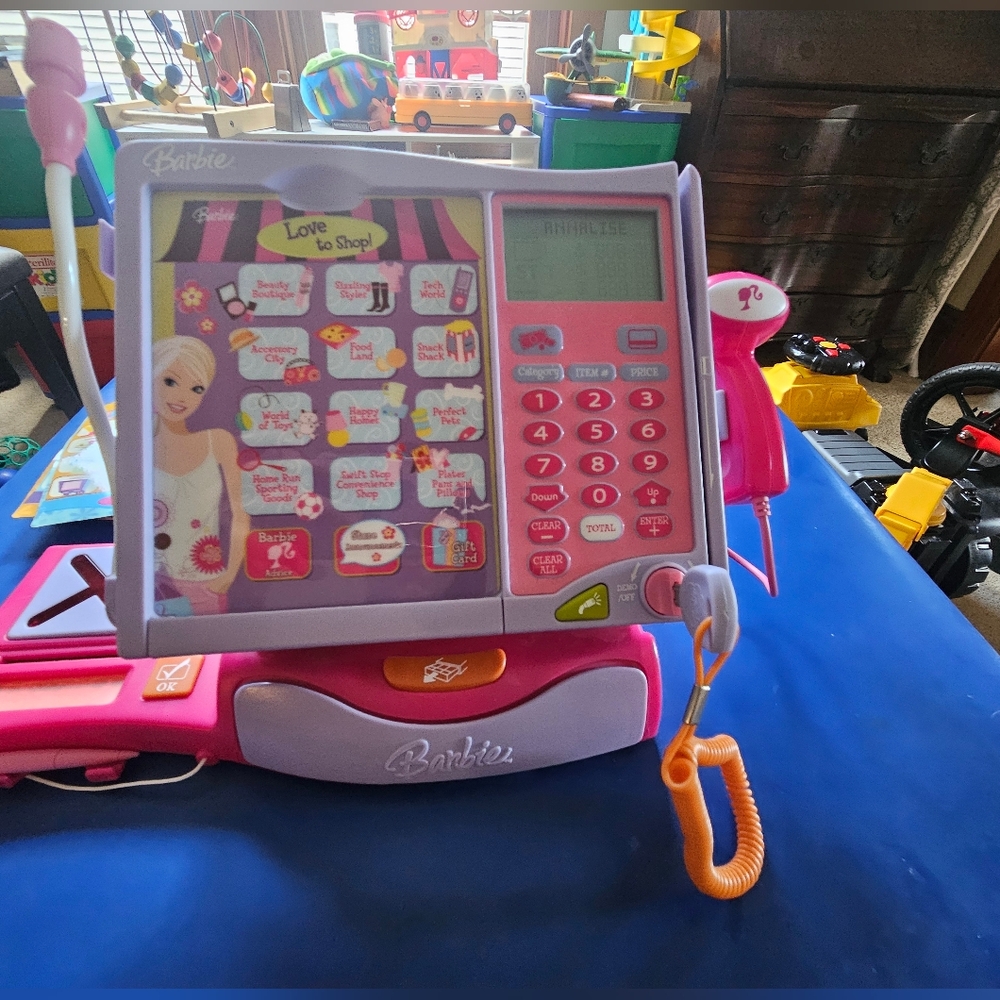 Barbie Love To Shop Cash Register